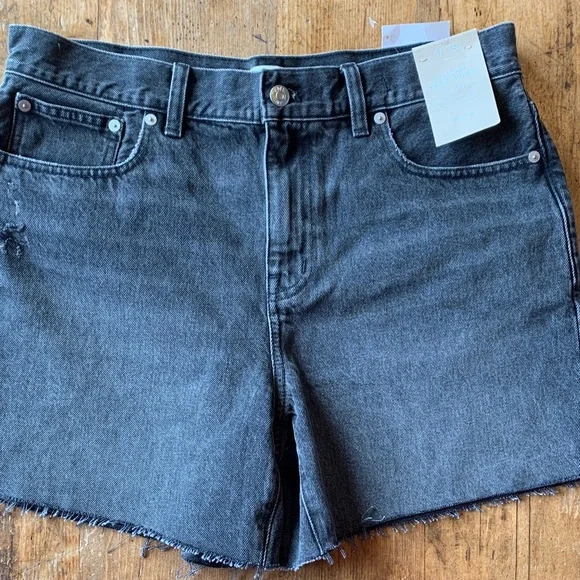 Madewell Black Relaxed Denim Shorts - Picture 5 of 16